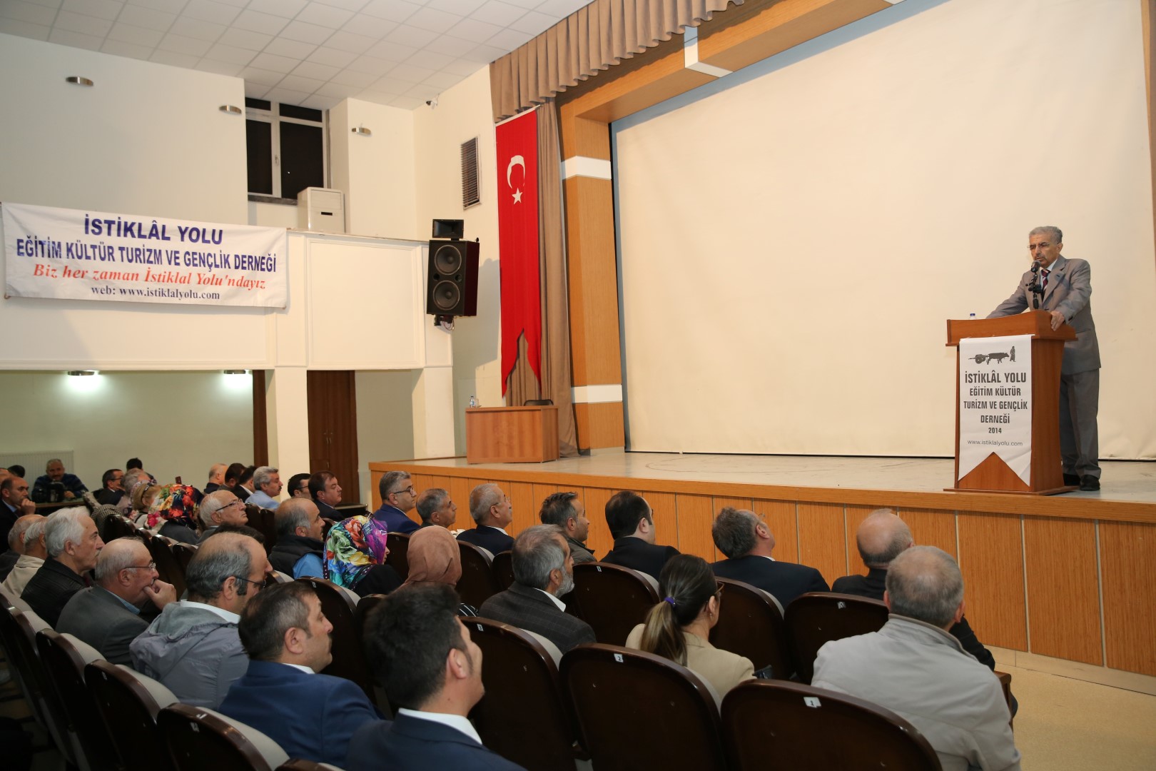 3.Projemiz: İstiklal Yolu Edebiyat Yarışması Ödül Töreni ve Sergisi Gerçekleştirildi